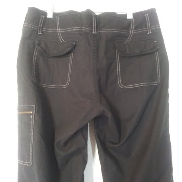 Aventura women's size 8 black and white cargo pants - Picture 5 of 14
